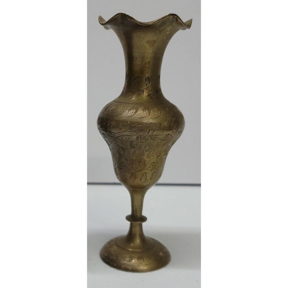 Vintage Etched Brass Ruffled/Fluted Bud Vase Made in India 6"